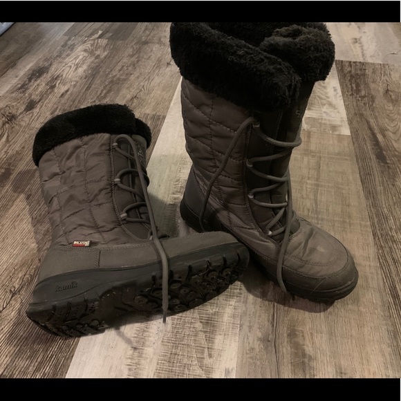 Women’s snow boots
